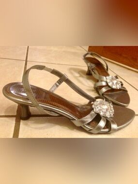 NEW Patara Silver Heels--size 38–Women’s Size 8